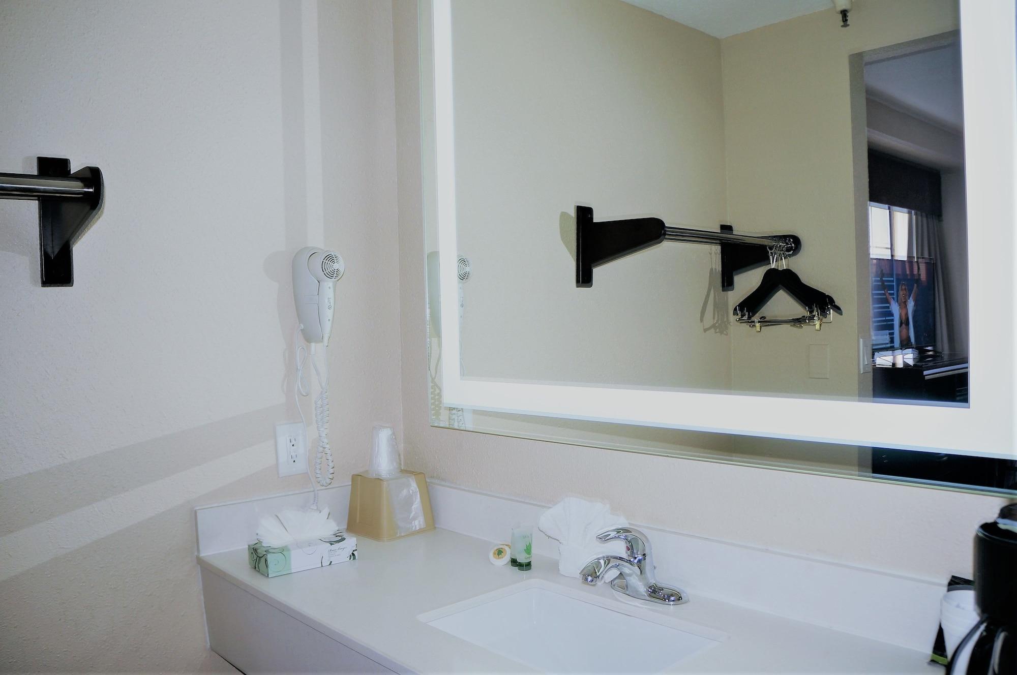 Executive 2* Milpitas