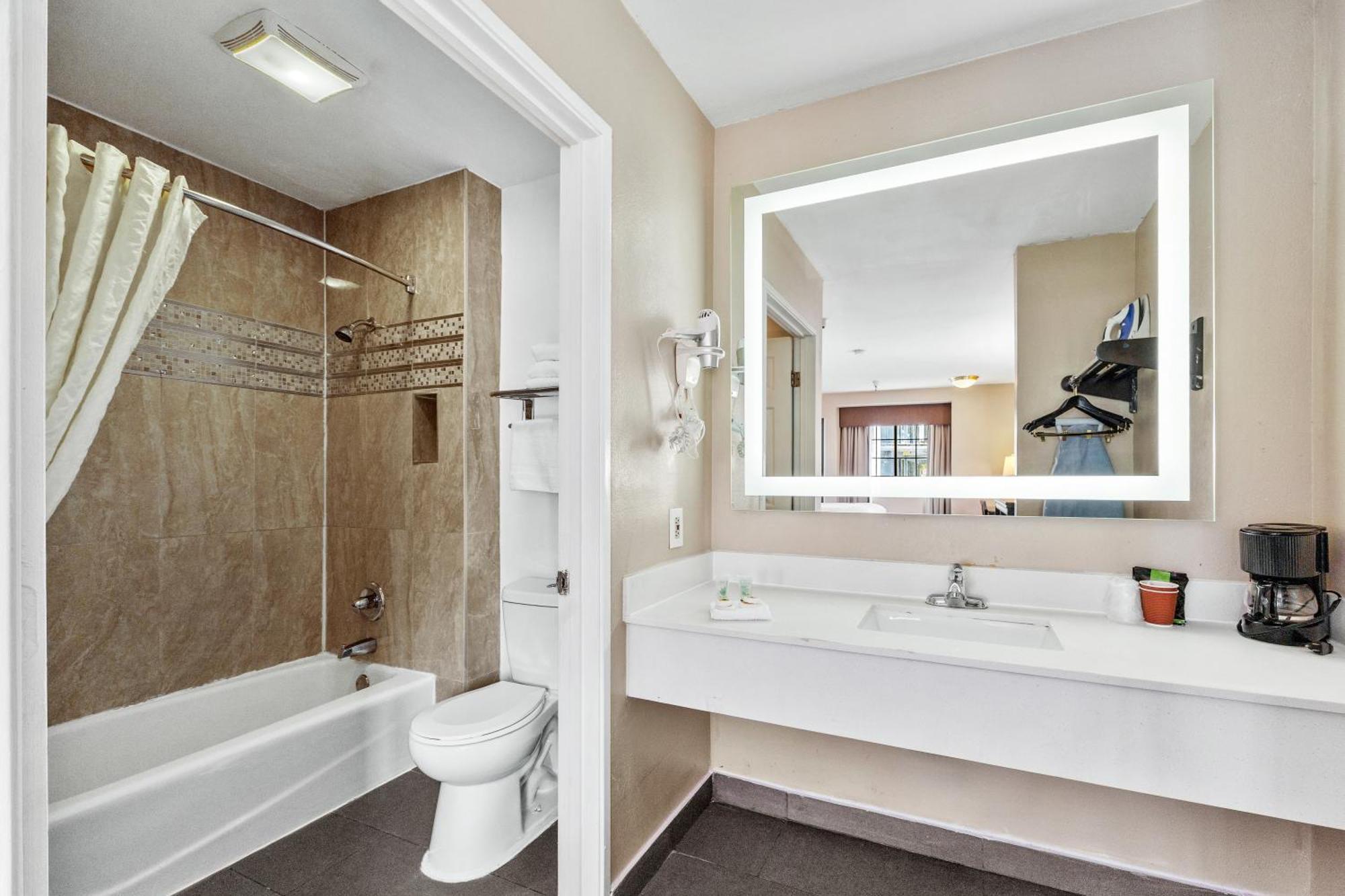 Executive 2* Milpitas